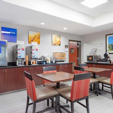 Comfort Inn By Choice Hotels Orange, Tx Экстерьер фото